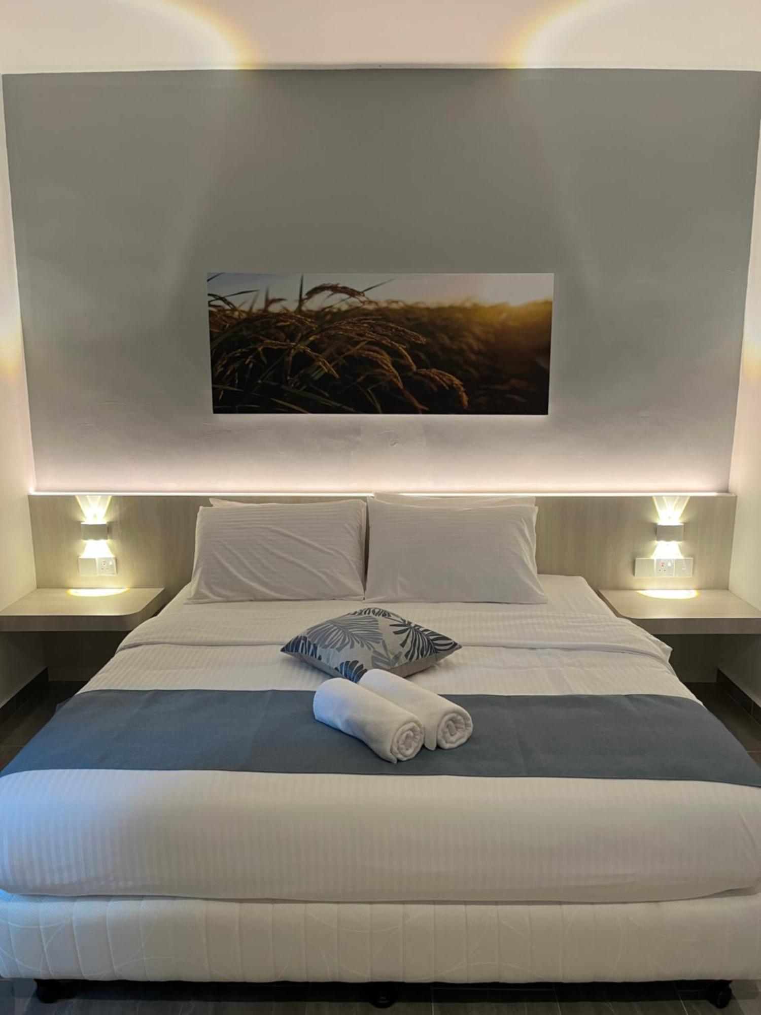 White Lodge Pantai Cenang  Kültér fotó